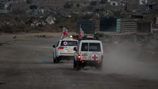 إعلام عبري: حماس تسلم إسرائيل 3 جثث جديدة يرجَّح أنها لأسرى في غزة