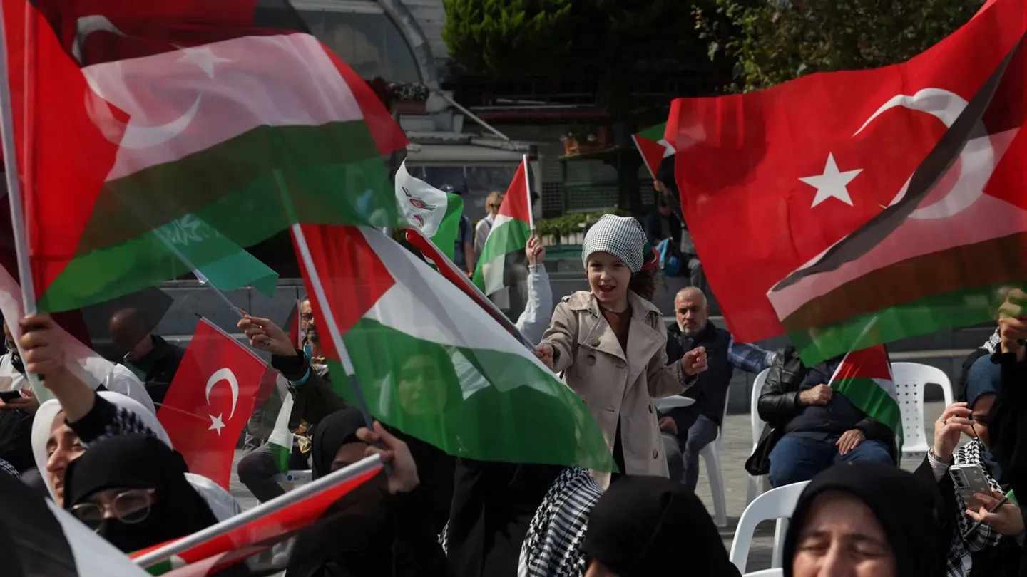 Global Sumud Flotilla activists reach Türkiye's Istanbul