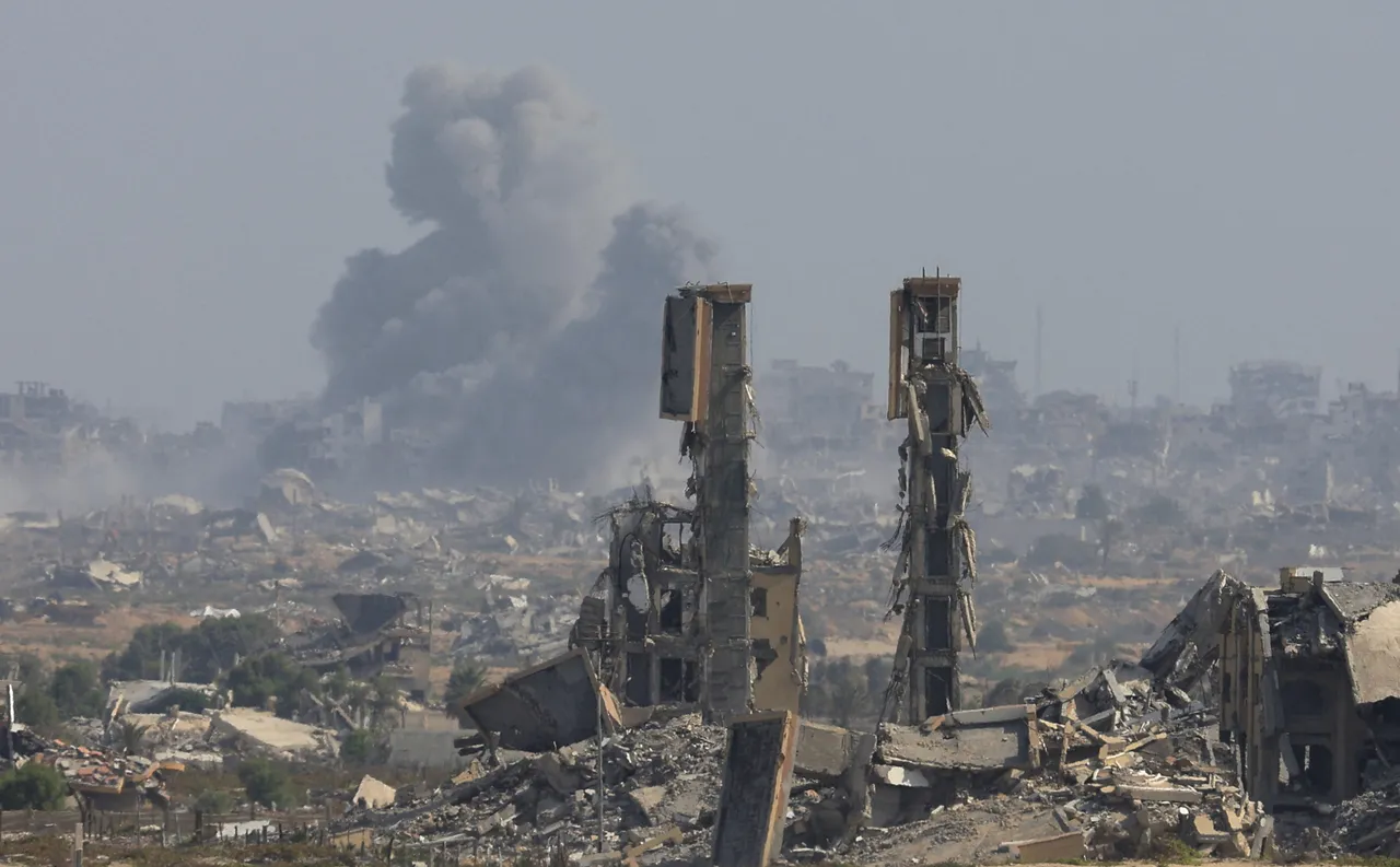 Pavarësisht thirrjes së Trumpit për t'i ndaluar menjëherë sulmet, Izraeli vazhdon ta bombardojë Gazë