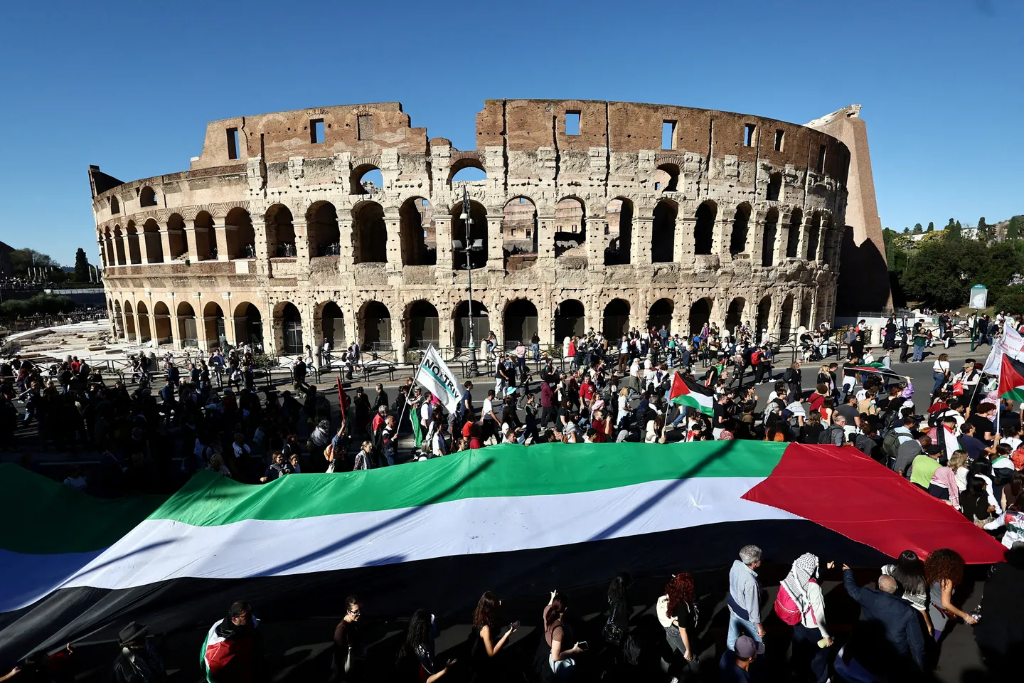 Großdemo in Rom gegen Israels Flottillen-Kaperung