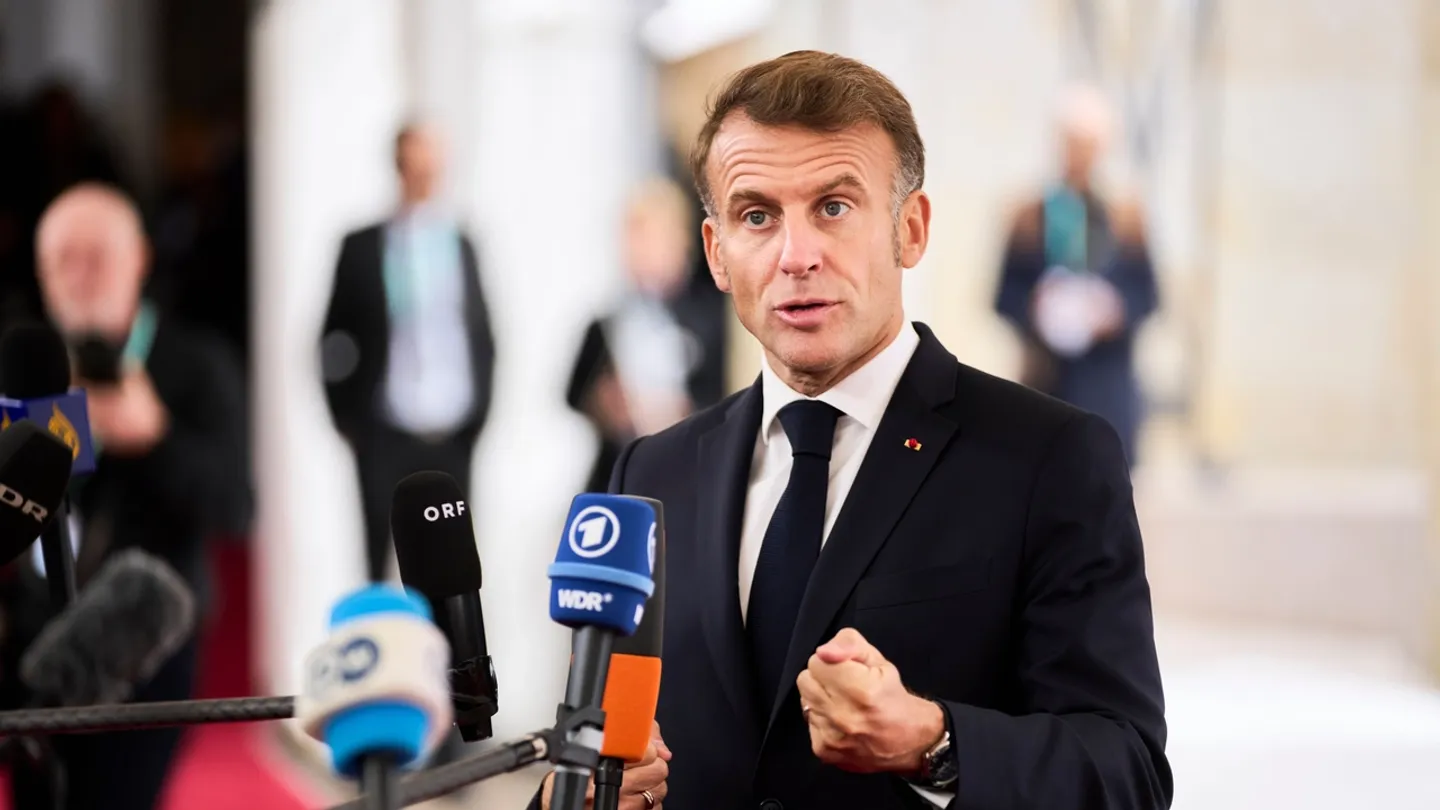 Макрон обвинил Россию в убийстве