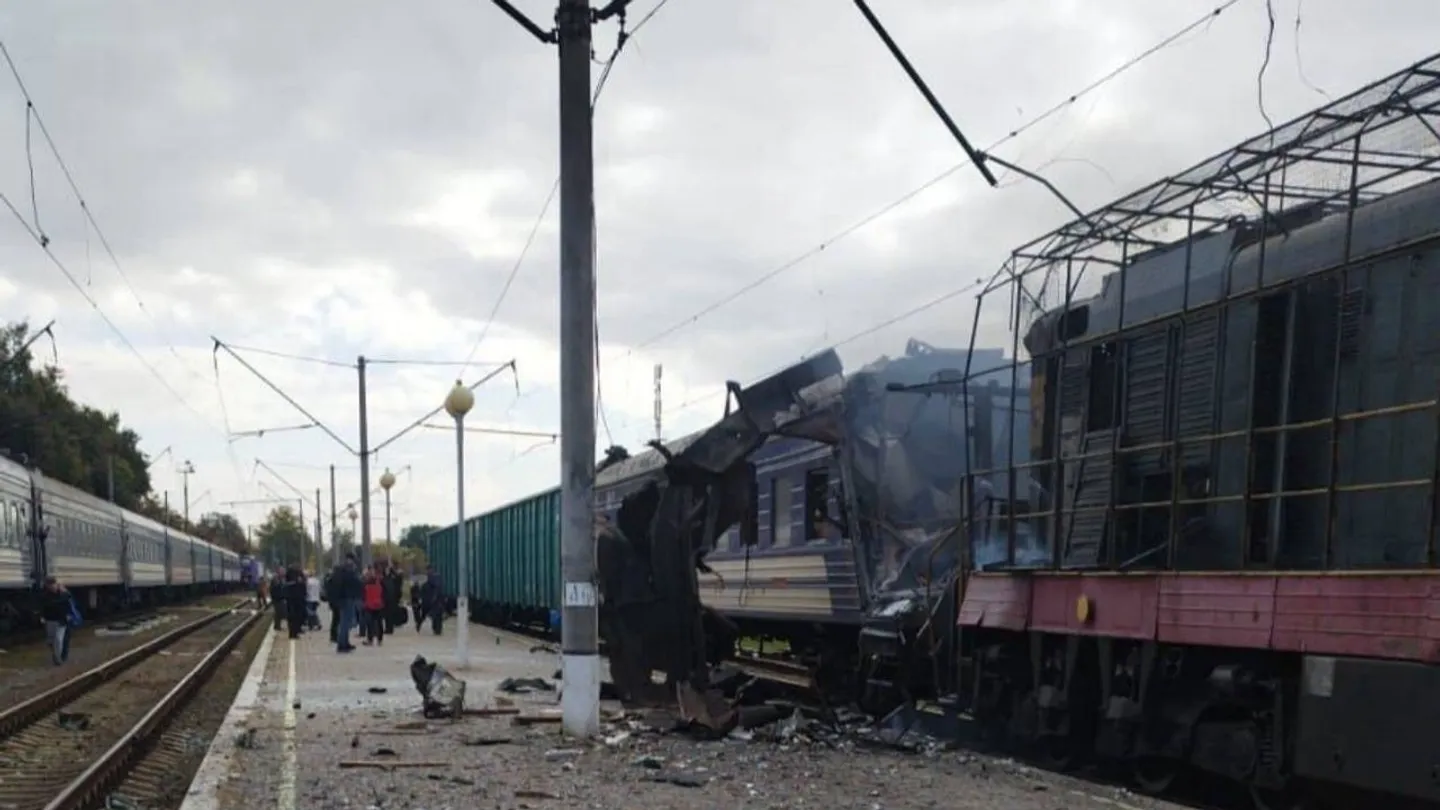 Россия атаковала поезд в Сумской области