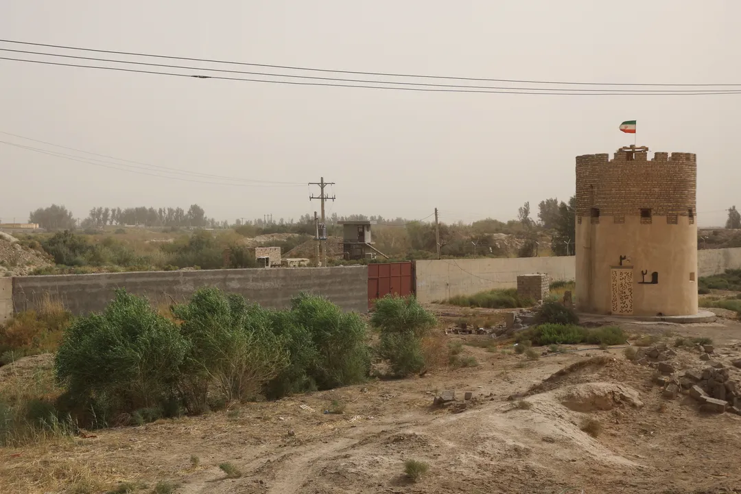 تعطیلی مدارس و کاهش ساعت کاری ادارات منطقه سیستان در جنوب شرق ایران به‌دلیل طوفان گرد و خاک