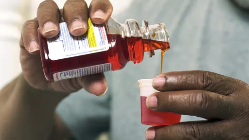 Inde : un sirop pour la toux interdit après la mort de plusieurs enfants