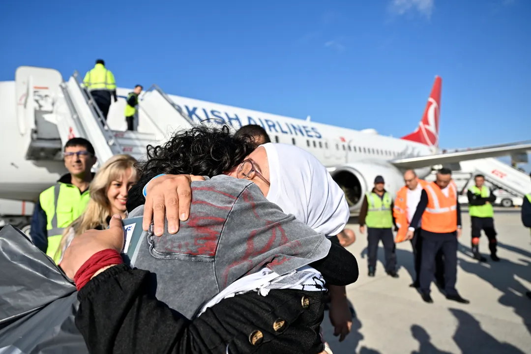 Attivisti turchi raccontano molestie, abusi e razzismo durante la detenzione israeliana dopo l'attacco alla flottiglia di aiuti