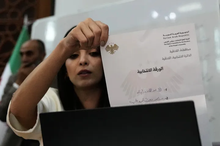 Süriyädäge tarixi saylawlarda tawış birü waqıtı ozaytılğan