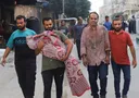 رغم مزاعم الاحتلال تقليص عملياته.. عشرات الشهداء بغزة وسط استمرار الهجمات وعرقلة دخول المساعدات