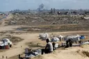 Israel y Hamás inician diálogo para alto el fuego mientras ataques y masacres continúan en Gaza