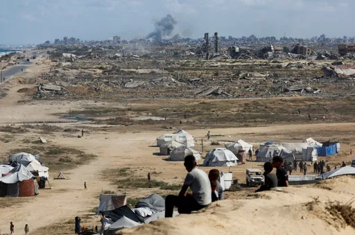 Israel y Hamás inician diálogo para alto el fuego mientras ataques y masacres continúan en Gaza