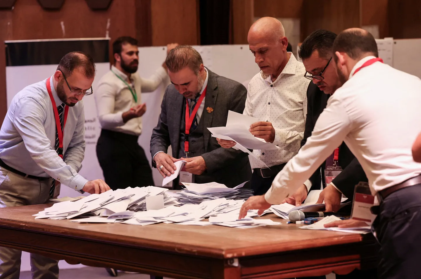 انتخابات مجلس الشعب السوري.. انتهاء عمليات الاقتراع في كل المحافظات وبدء فرز الأصوات