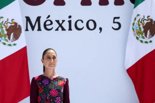 رئيسة المكسيك تقاضي رجلاً تحرش بها في الشارع