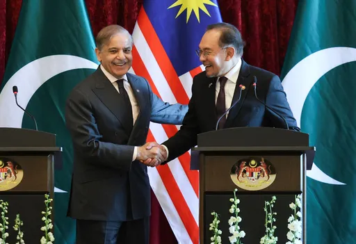 पाकिस्तानी और मलेशियाई नेताओं ने ट्रम्प की गाजा युद्धविराम योजना और आतंकवाद निरोध पर चर्चा की