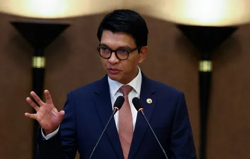 Le président malgache nomme un général de l'armée comme nouveau Premier ministre