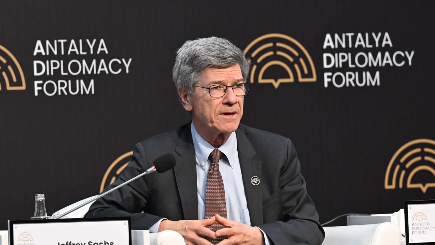 Jeffrey Sachs: ‘Vast majority of humanity wants Gaza war to end and Palestine to be free’