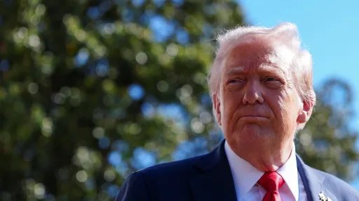 Трамп Египеттеги сүйлөшүүлөрдүн алдында Хамас менен"абдан позитивдүү сүйлөшүүлөр" болгонун жарыялады