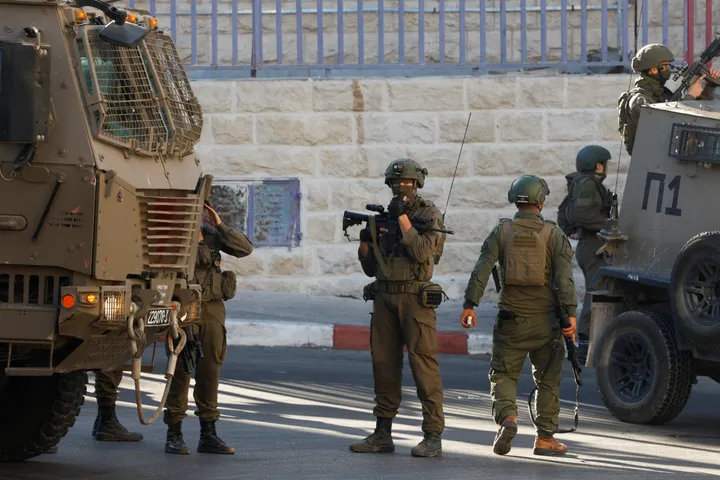 Израиль армиясы Кунейтра маңындағы Сайда әл-Голан елді мекеніне басып кірді