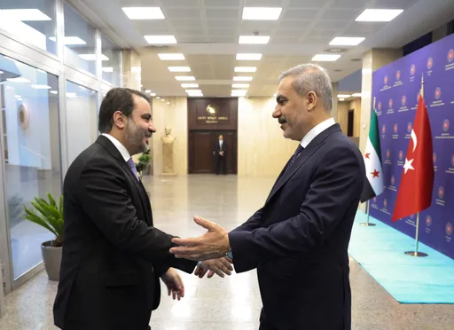 Türkiye urges end to sanctions on Syria, calls for united action against terrorism