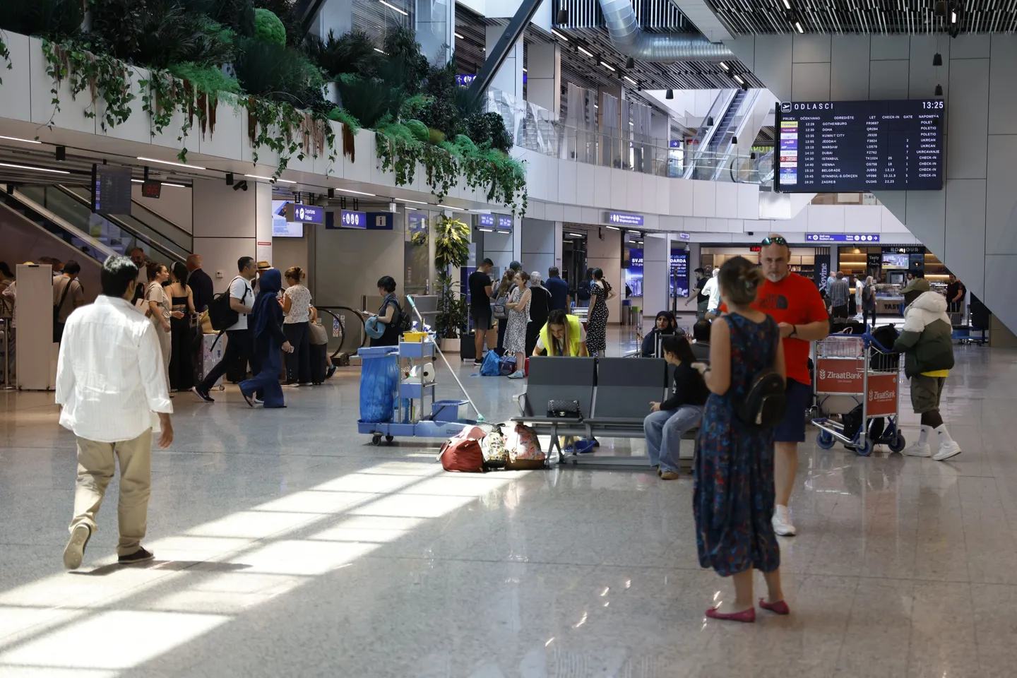 Međunarodni aerodrom Sarajevo - Broj putnika već premašio ukupan broj iz cijele 2024. godine
