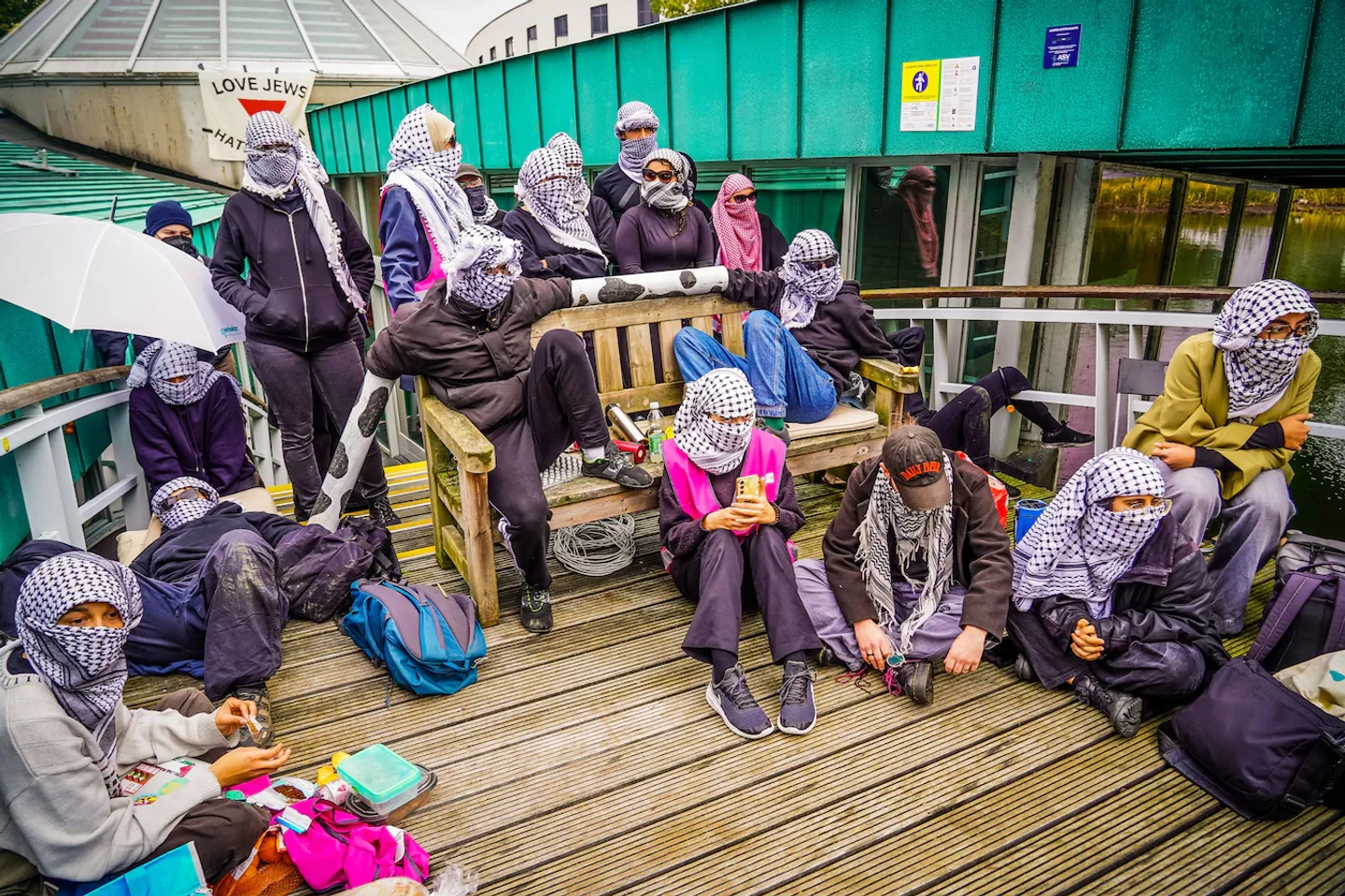 Bezetting Radboud-gebouw door pro-Palestijnse studenten eindigt met 23 arrestaties