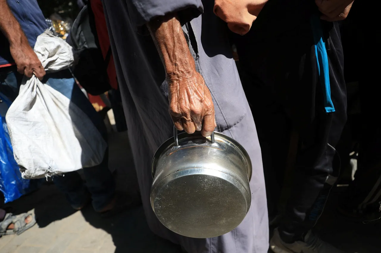 En Gaza, el miedo se sienta a la mesa: así se siente el trauma del hambre y la escasez