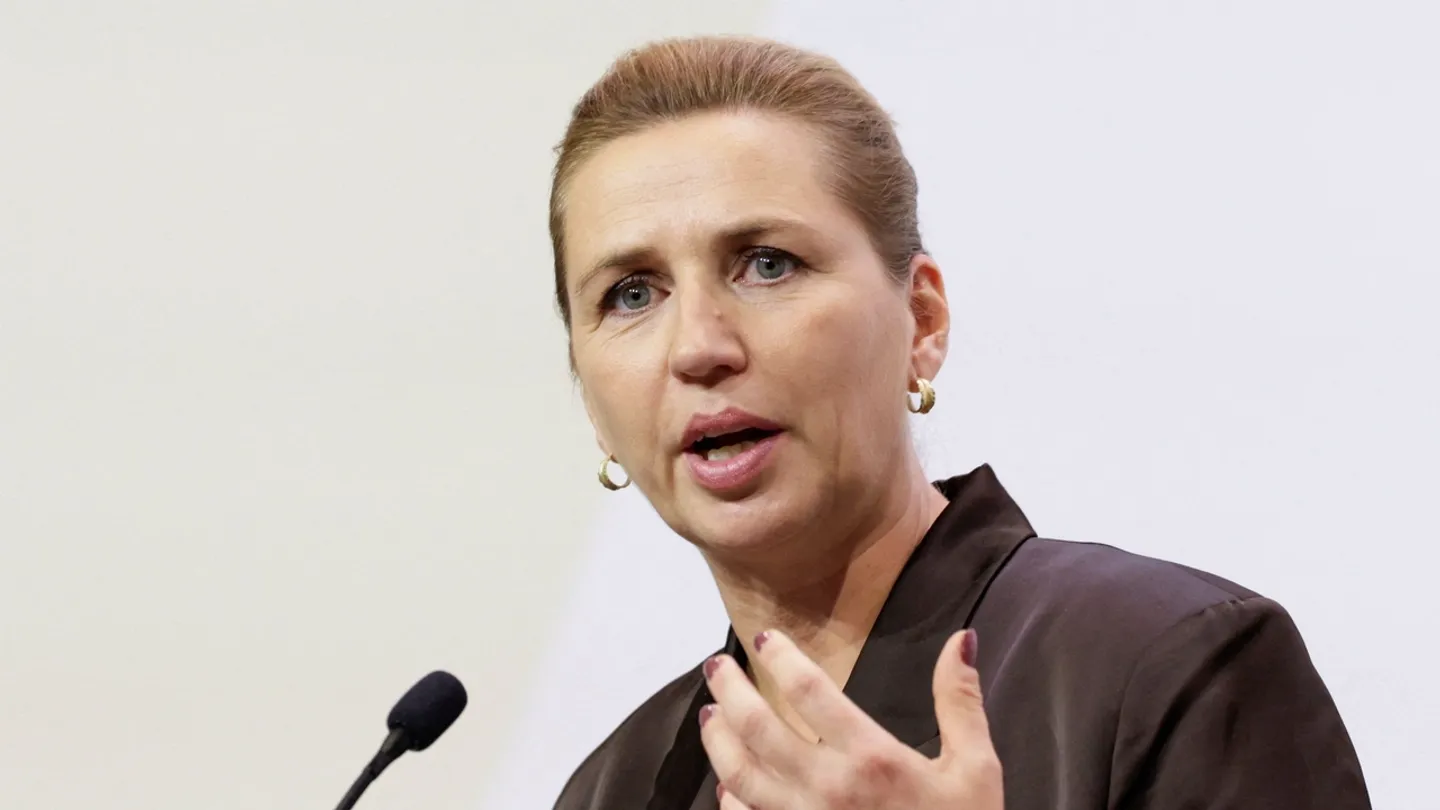 Дания 15 жасқа толмаған балаларға әлеуметтік желіні пайдалануға тыйым салады