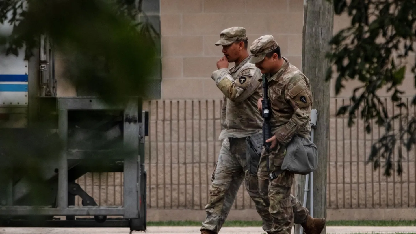 AQŞ milli saqçıları İllinoyska kilde
