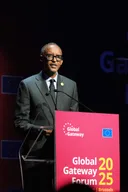 President DRC roept Rwanda in Brussel op tot ‘vrede tussen moedigen’