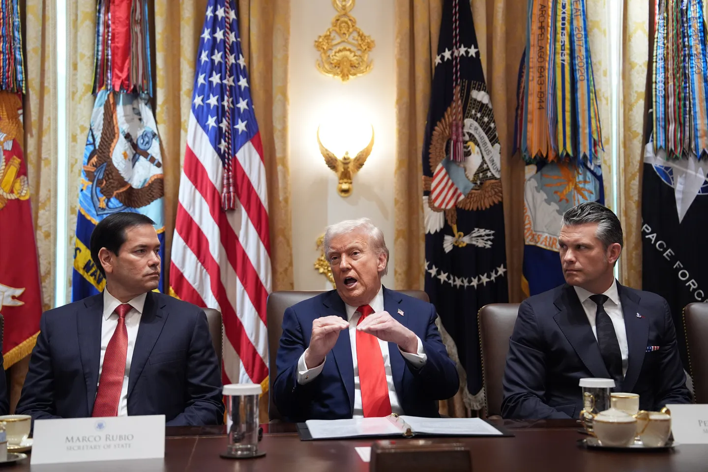 Trump shpall “fundin” e luftës së Izraelit në Gaza, sugjeron që pengjet të lirohen javën e ardhshme