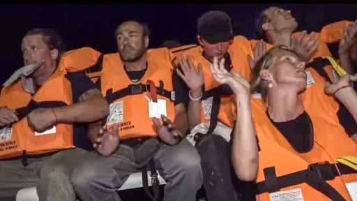 عبر رحلة خاصة.. تركيا تُجلي الجمعة 18 مواطناً شاركوا في أسطول الحرية