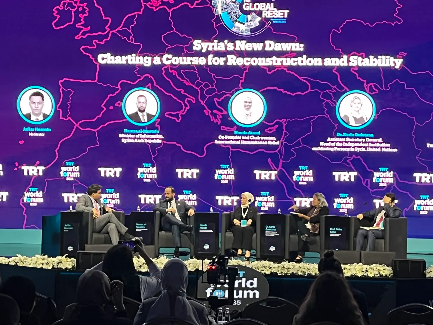 De la division au dialogue: un dirigeant syrien promet l’unité face aux clivages confessionnels