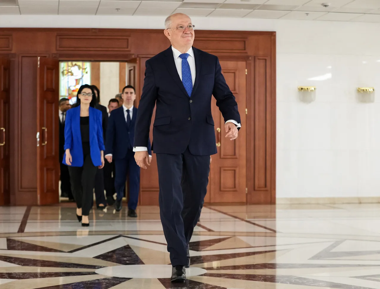 Премиерот на Молдавија Александар Мунтеану поднесе оставка