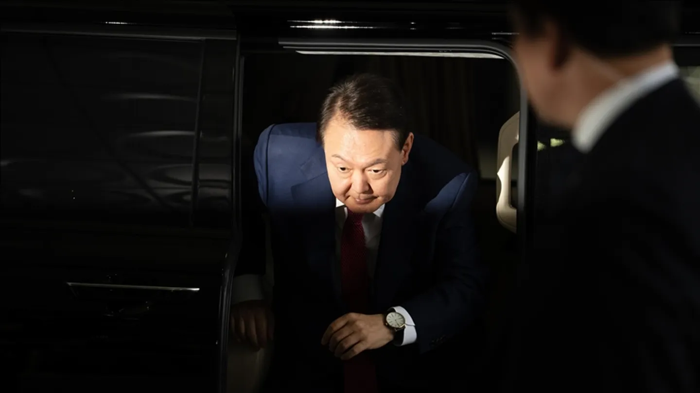 Поранешниот јужнокорејски претседател Јун обвинет за „однесување во корист на непријателот“