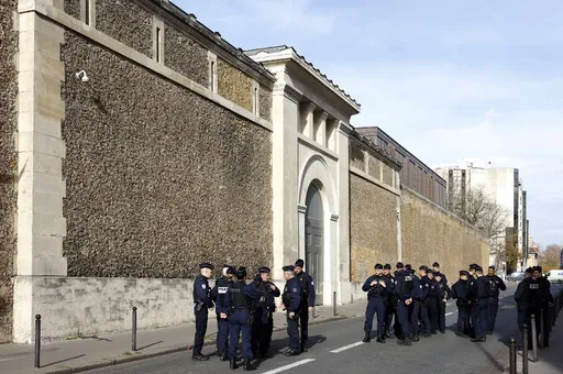 France: Nicolas Sarkozy libéré sous contrôle judiciaire