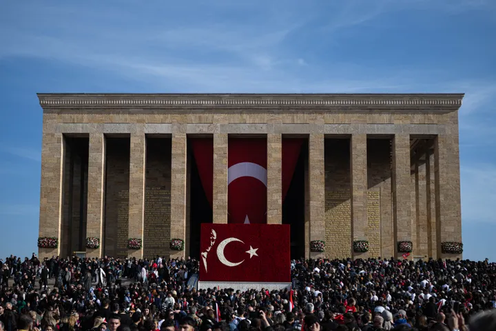 Türkiye përkujton Ataturkun në 87-vjetorin e vdekjes së tij