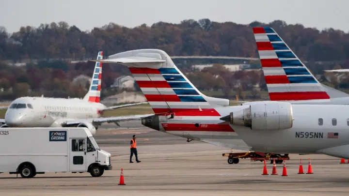 Atrasos de voos nos EUA ultrapassam 10.000 no pior dia de perturbações desde início do encerramento