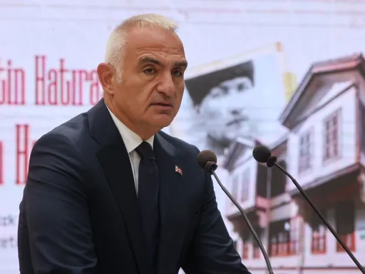 Türkiye reabre Casa de Atatürk restaurada em Salónica, honrando o legado do fundador