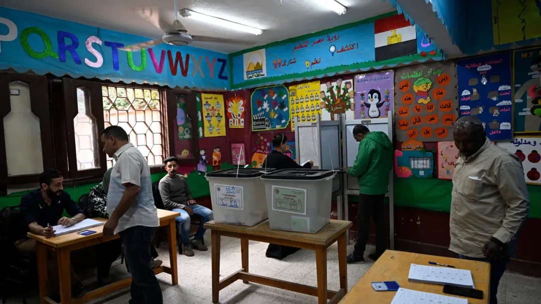 Egito inicia eleições legislativas