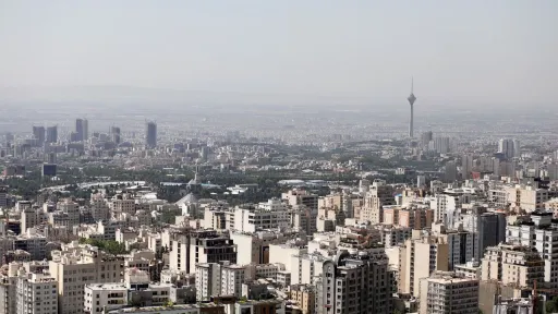 Иран не будет переносить столицу