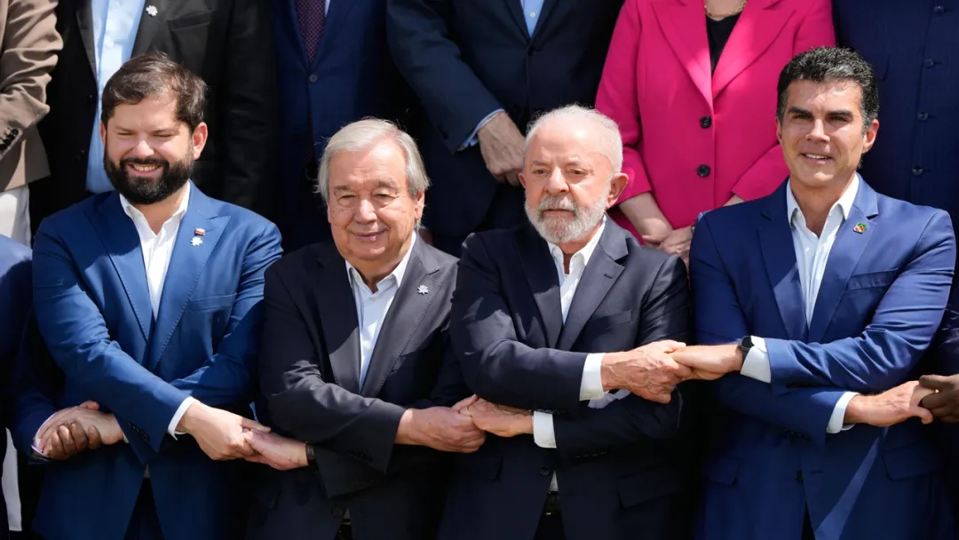 Lula pede “derrota” dos negacionistas climáticos na abertura da COP30