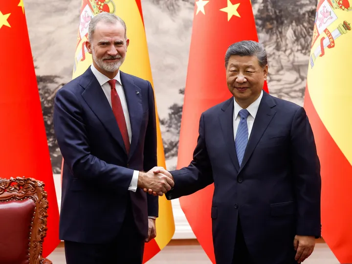 España y China impulsan cooperación durante reunión del rey Felipe VI con Xi Jinping en Beijing