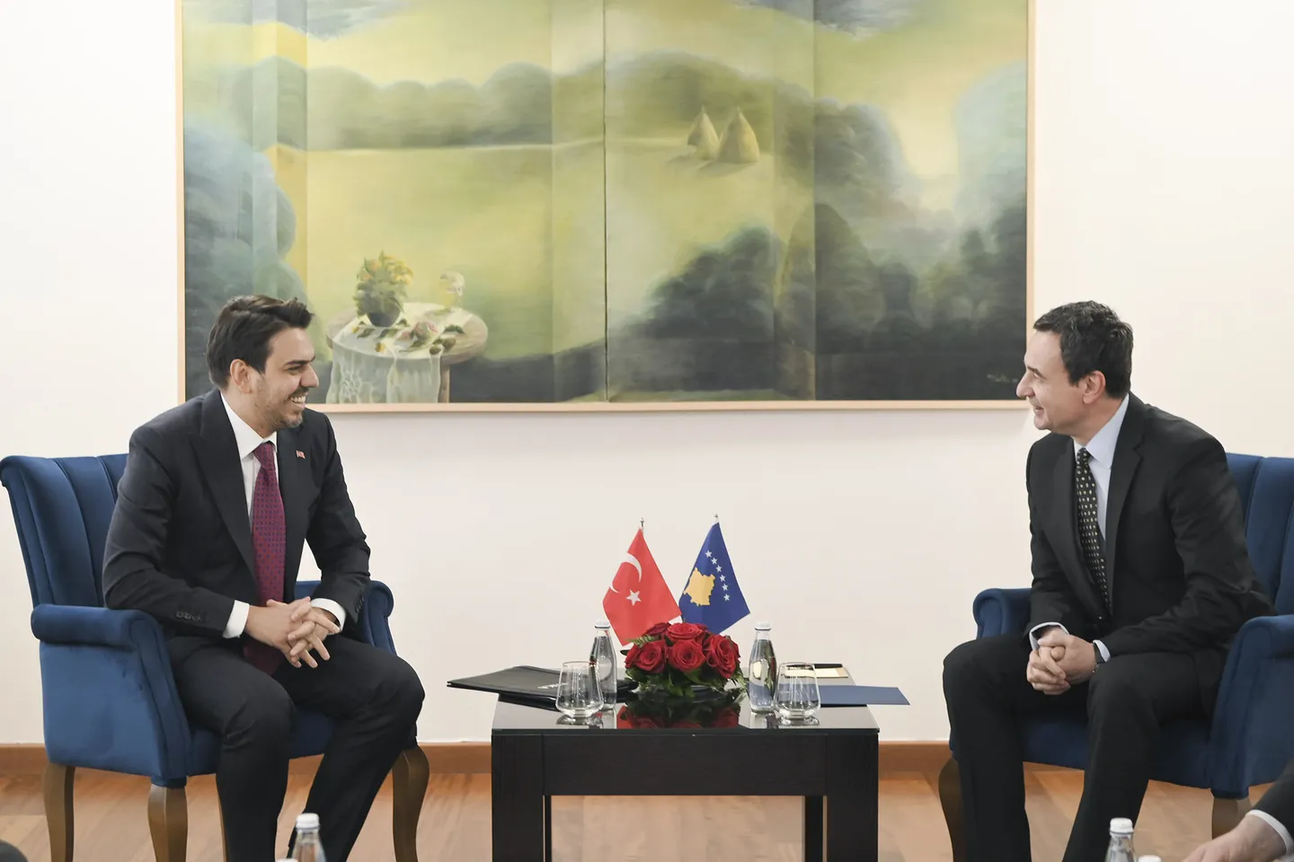 Kryeministri Kurti priti në takim kryetarin e TIKA-s, Abdullah Eren