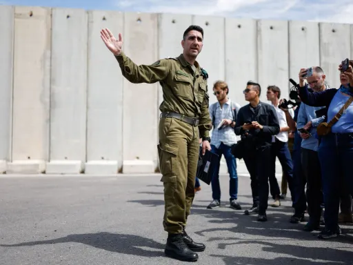 EUA negam planos de enviar tropas para Gaza perante relatos de base de US$ 500 milhões na fronteira