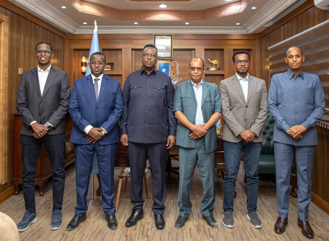 Wasiirka Cadaaladda Soomaaliya iyo Wasiirrada Dastuurka ee Dowlad Goboleedyada oo Kulmay