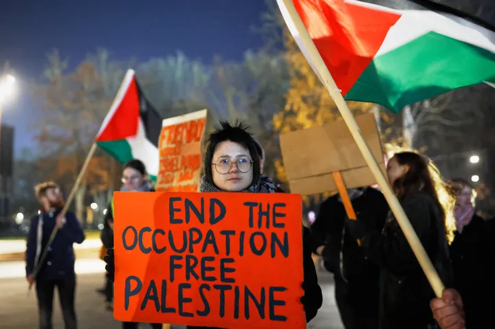 اعتراض به تیم بسکتبال اسرائیلی هاپوئل تل‌آویو پیش از دیدار یورولیگ در ایتالیا