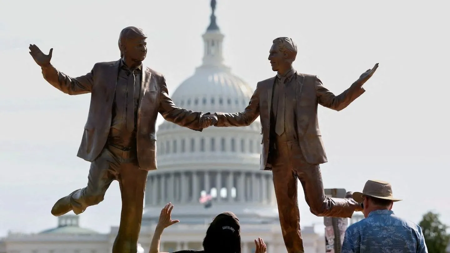 Может ли дело Эпштейна привести к отставке Трампа?