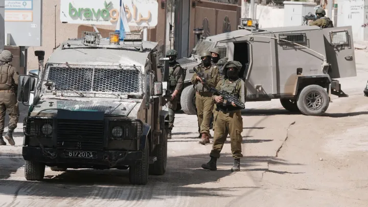 استشهاد طفلين في الخليل وجيش الاحتلال يحتجز جثمانيهما