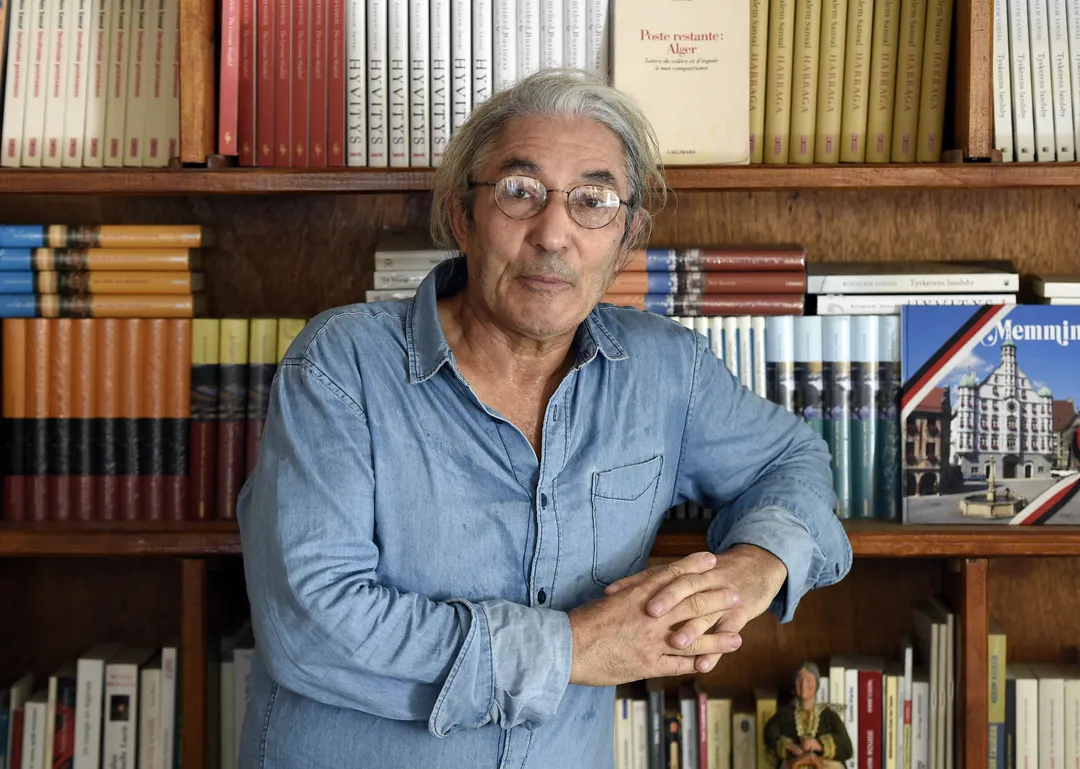 Boualem Sansal annonce son retour à Paris : l'extrême-droite lui déroule le tapis rouge