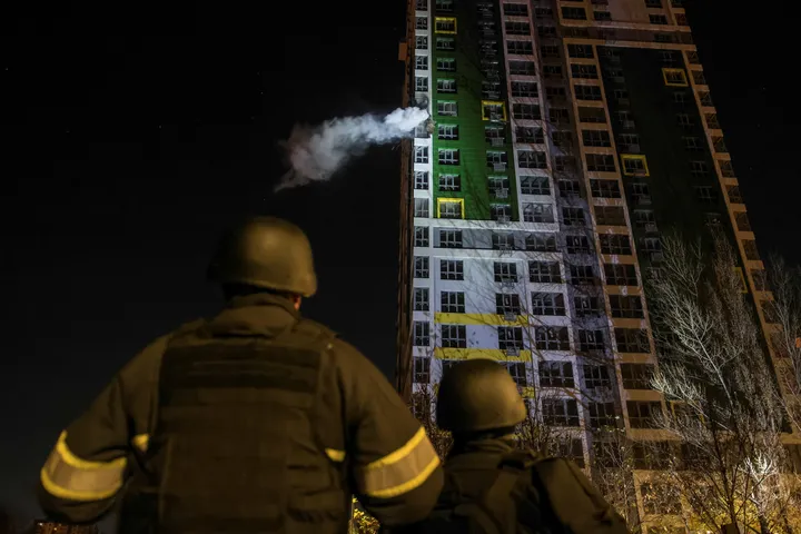 Ukrainischer Außenminister bittet um Geld für Drohnen