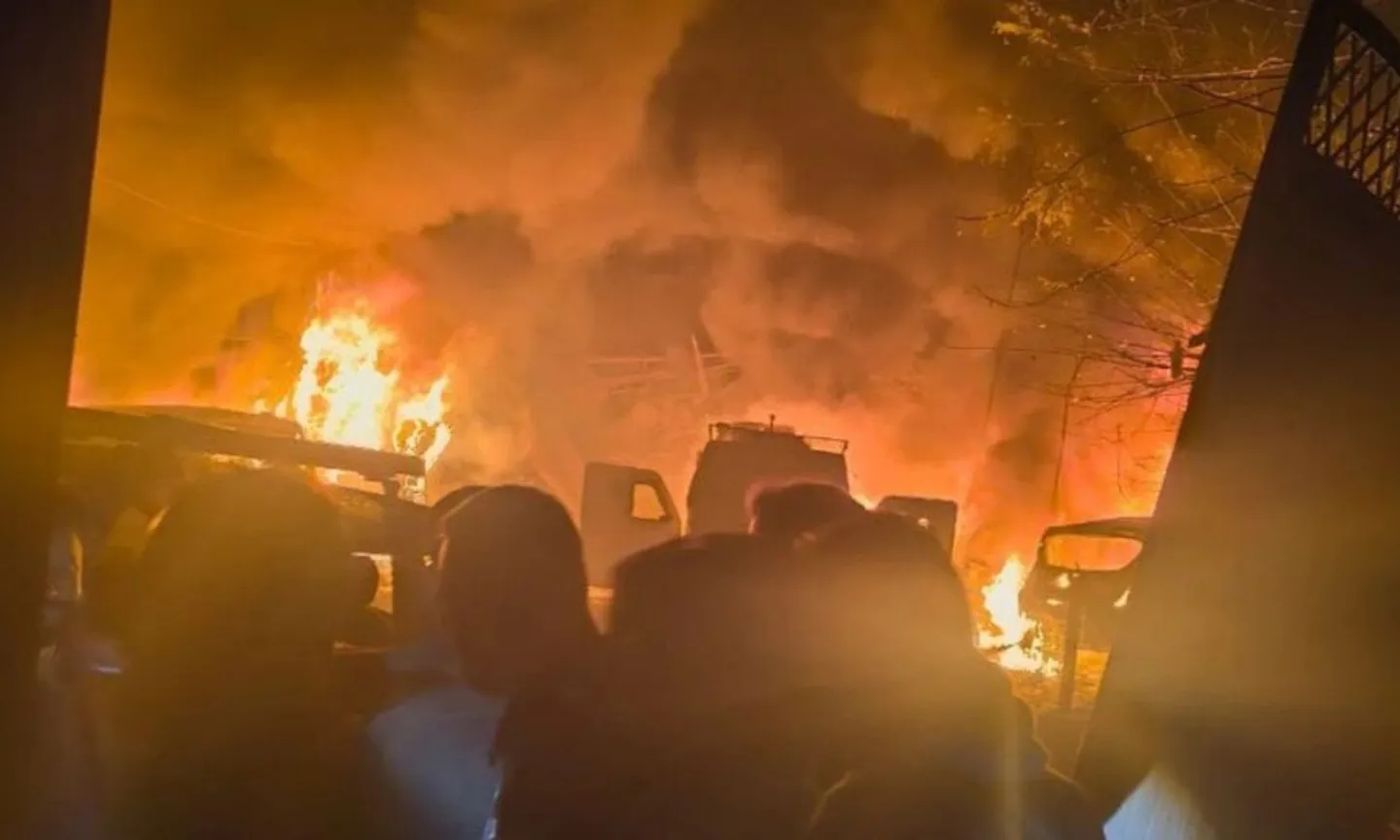 د هند تر ادارې لاندې کشمیر کې د پولیسو پر تاڼه چاودنې مرګ ژوبله اړولې ده