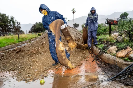 Stuhia vdekjeprurëse godet Kaliforninë e Jugut, një i vdekur dhe mbi 22 milionë të prekur